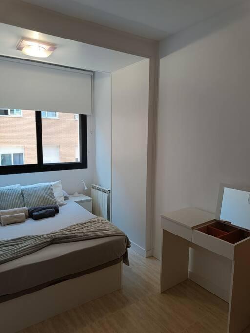Duplex Con Piscina En Rubi Apartment Bagian luar foto