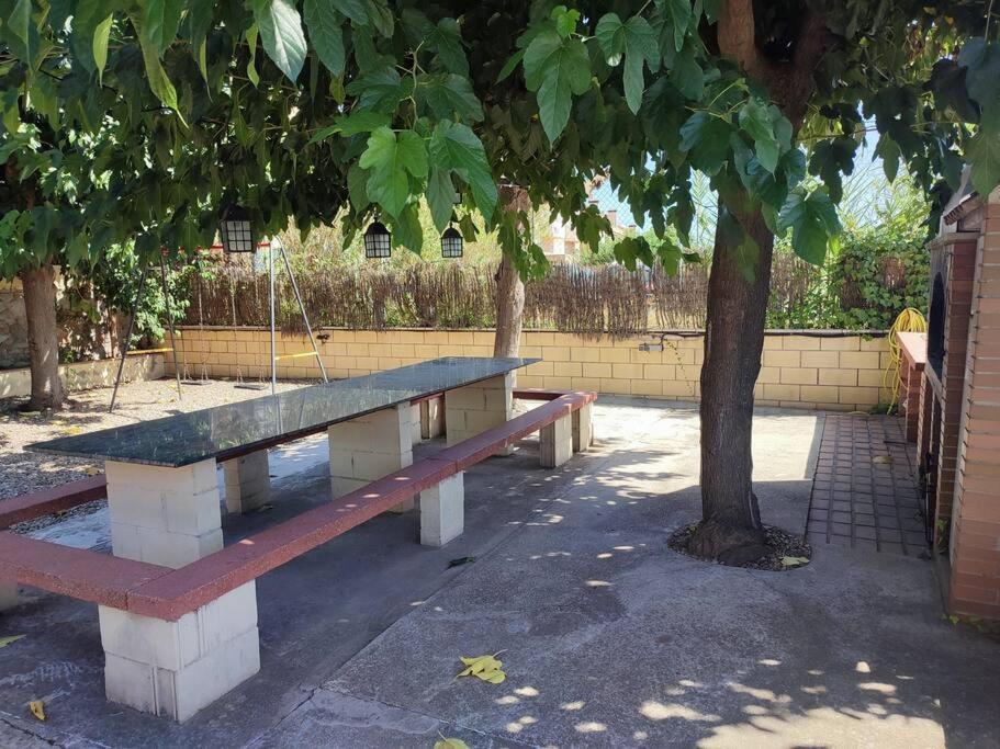 Duplex Con Piscina En Rubi Apartment Bagian luar foto
