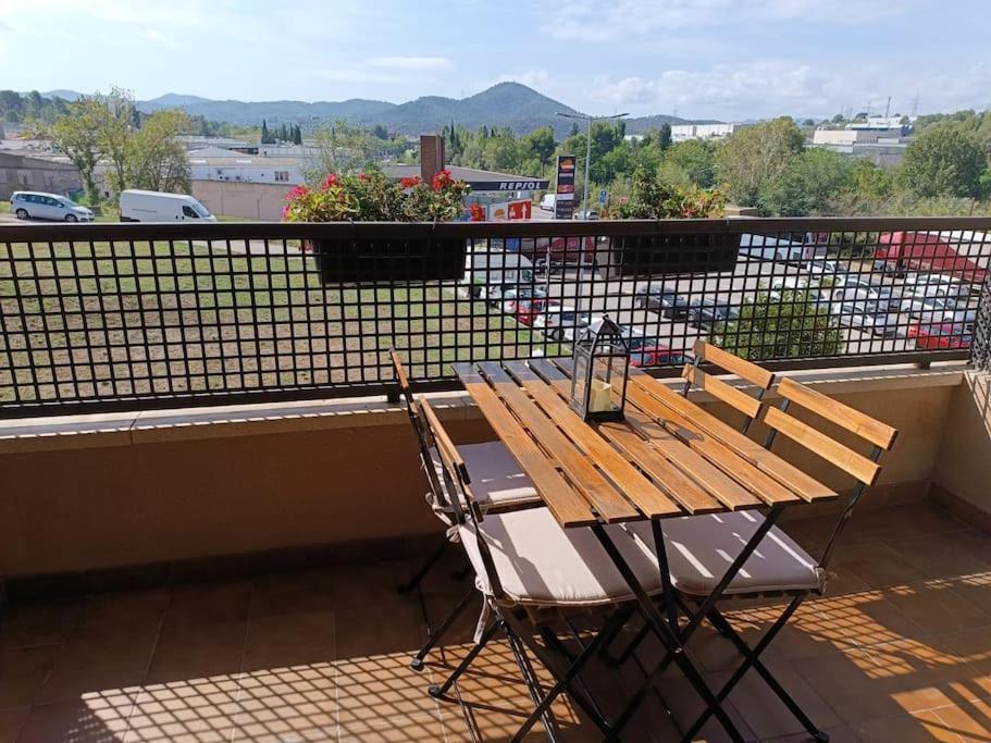 Duplex Con Piscina En Rubi Apartment Bagian luar foto