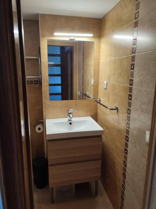 Duplex Con Piscina En Rubi Apartment Bagian luar foto